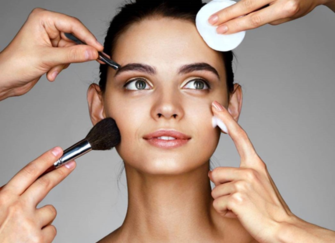 Find The Perfect Makeup Brush For Getting The Best Results.